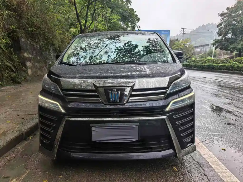 Toyota Vellfire — миниатюра 2