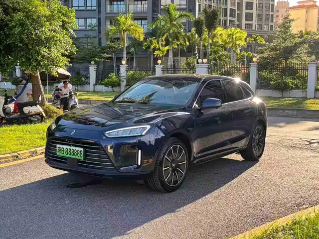 AITO M5