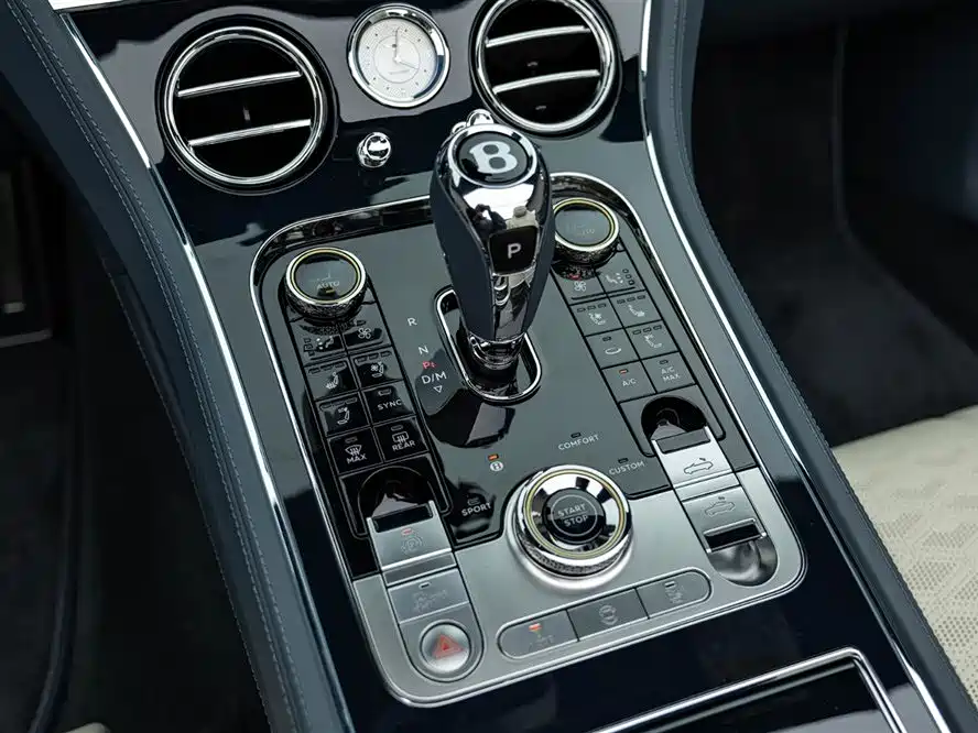 BENTLEY CONTINENTAL PLUG IN HYBRID