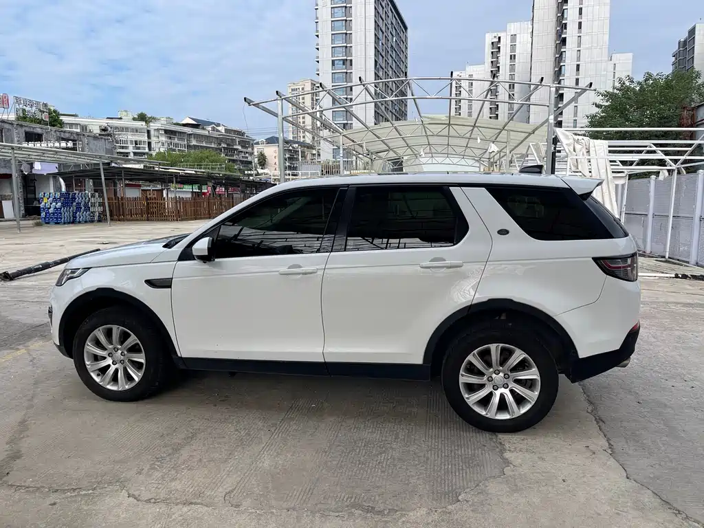 Land Rover Discovery Sport — миниатюра 8