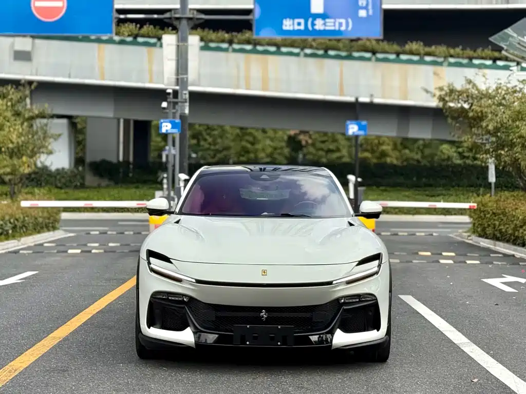 Ferrari Purosangue