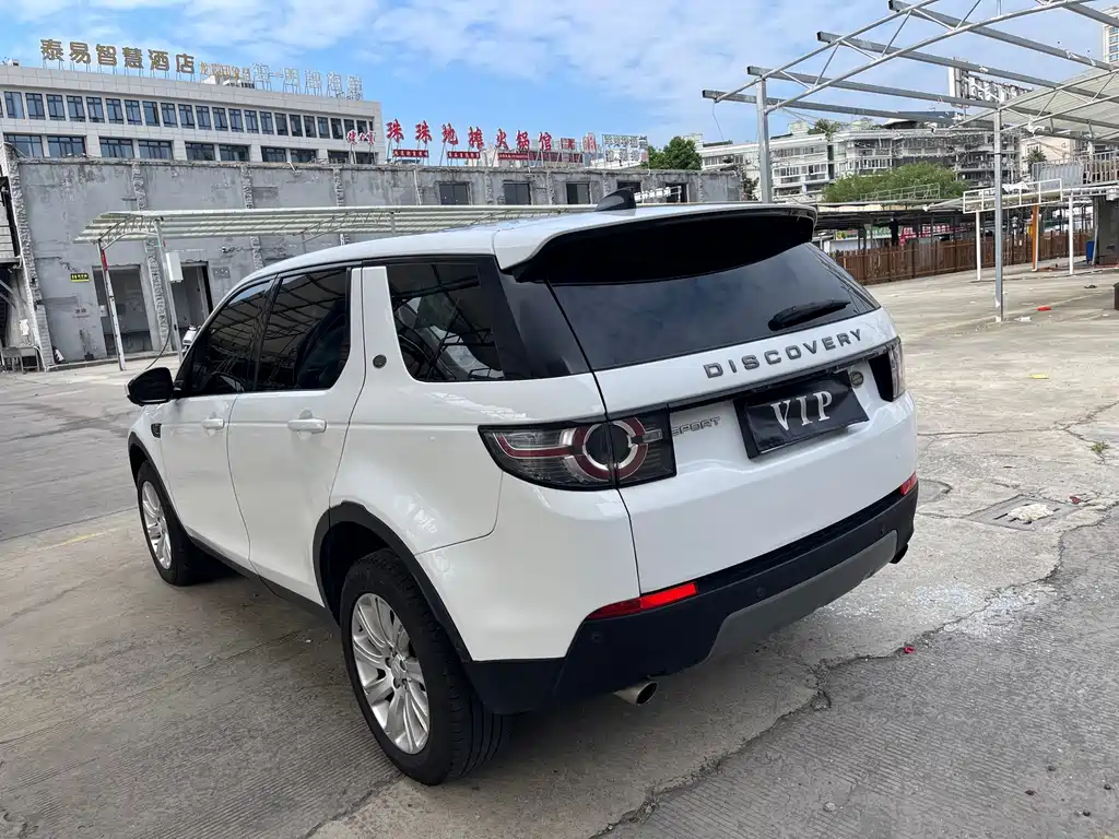 Land Rover Discovery Sport — миниатюра 7