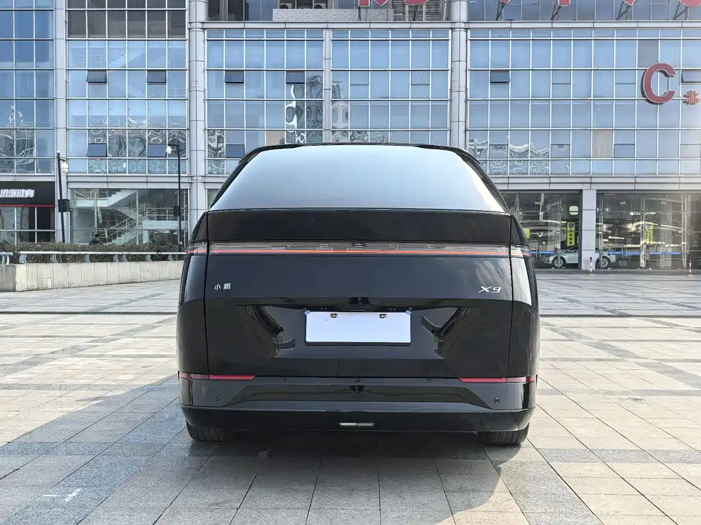 XIAOPENG X9