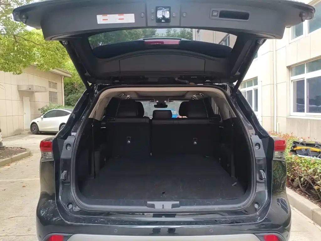 Toyota Highlander — миниатюра 19