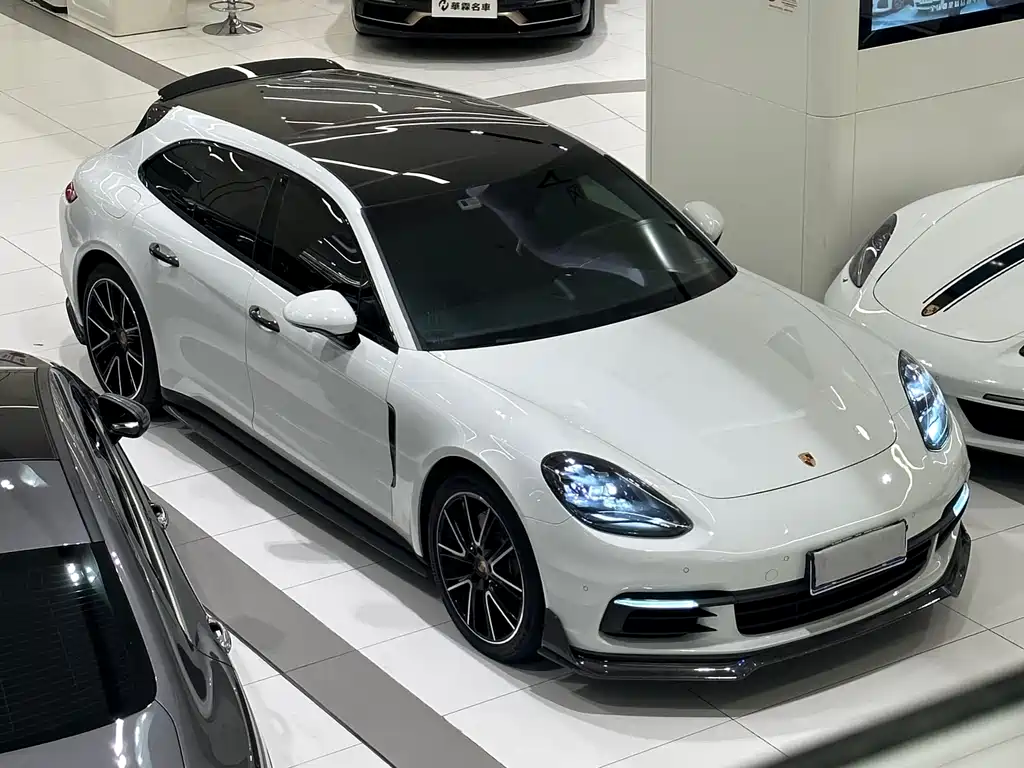 Porsche Panamera 2019