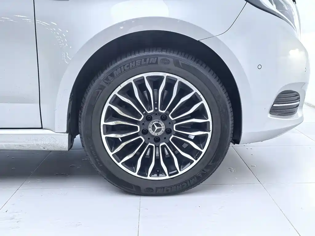 Mercedes-Benz V-Class V 2018 V 260 Luxury VI