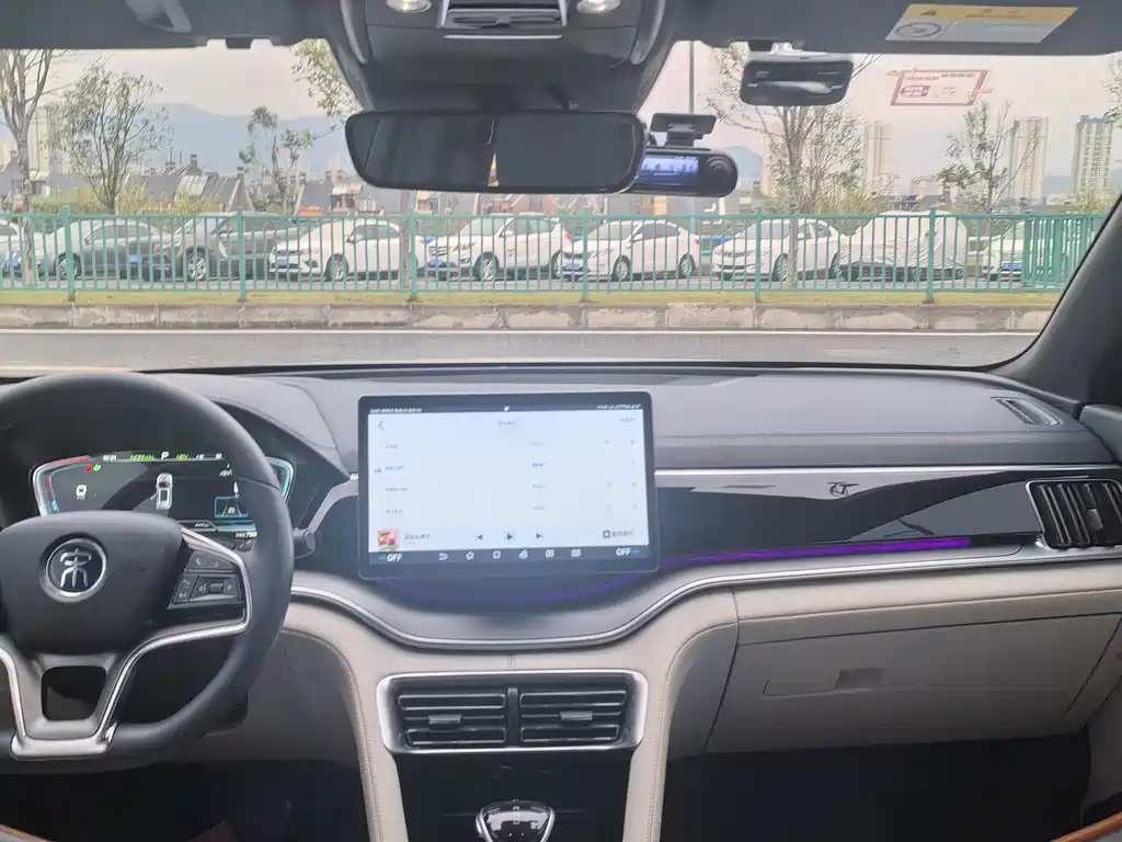 BYD PLUS New Energy — миниатюра 11