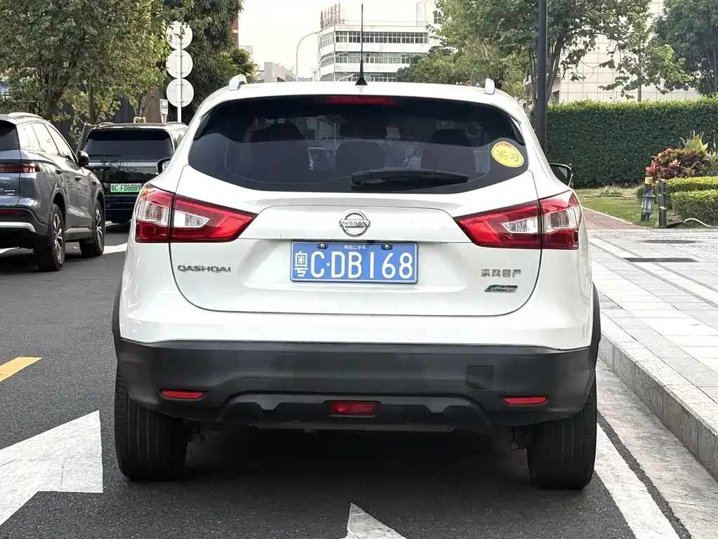 Nissan Qashqai — миниатюра 9