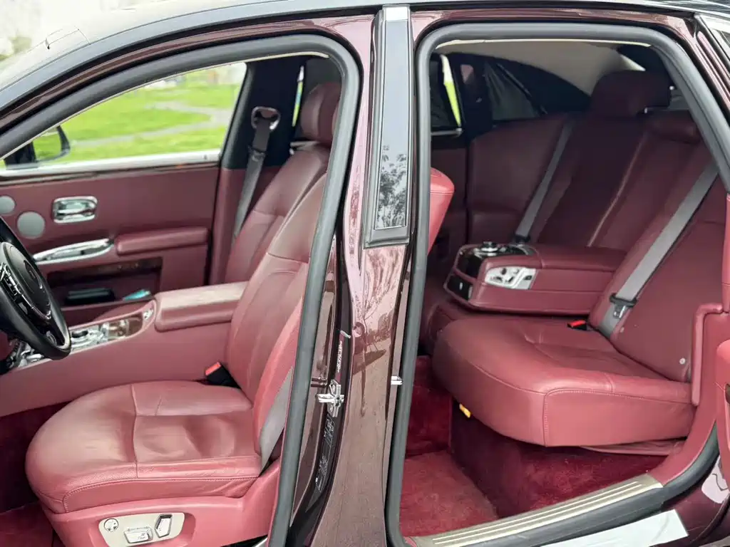 Rolls-Royce Ghost 2010 6.6T Standard