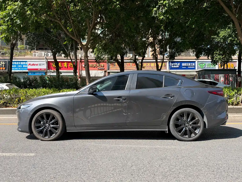 Mazda 3 Axela — миниатюра 3