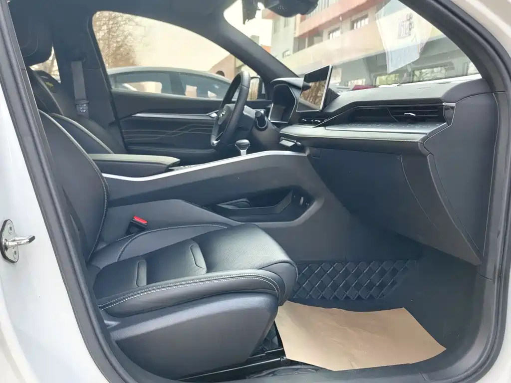 GEELY AUTOMOBILE XINGRUI