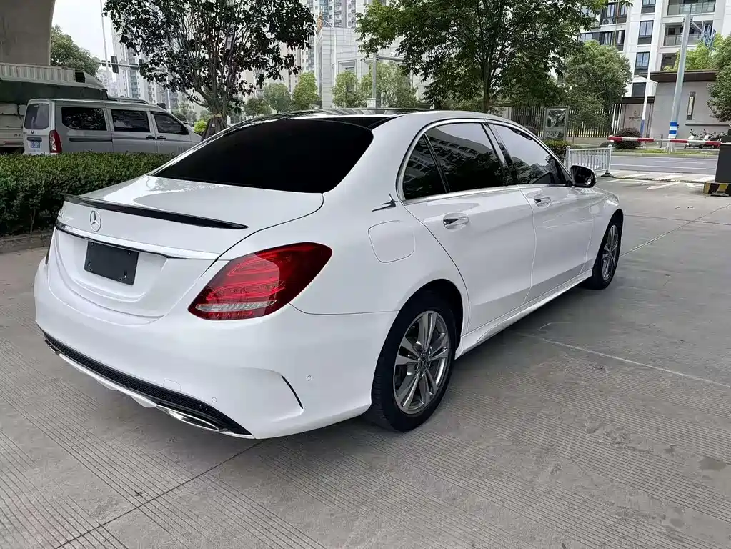 MERCEDES-BENZ C CLASS