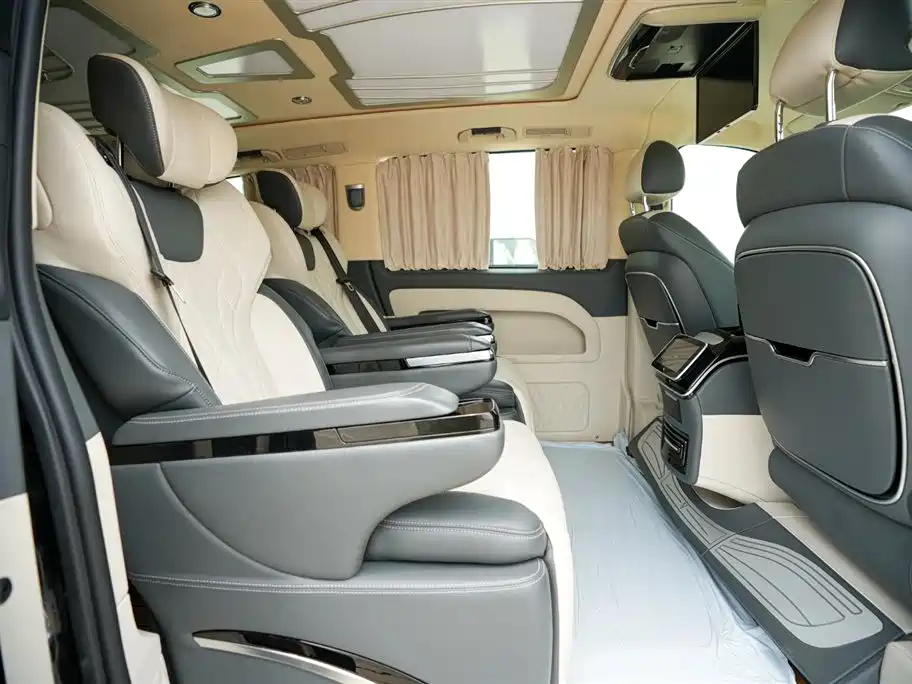 Mercedes-Benz Vito 2018 2.0T Elite 7 мест V