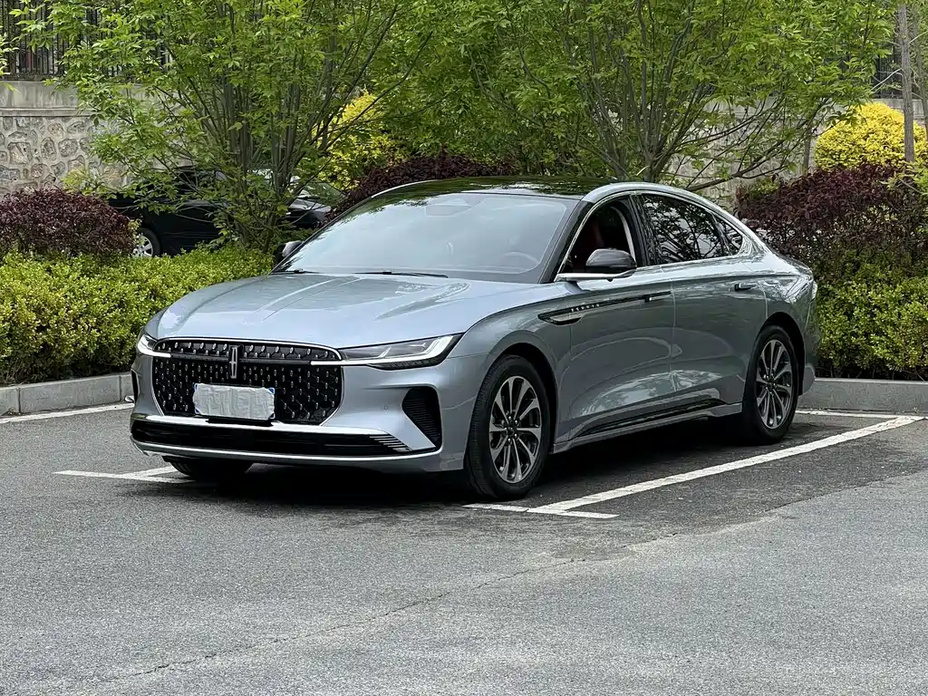Lincoln Z 2024
