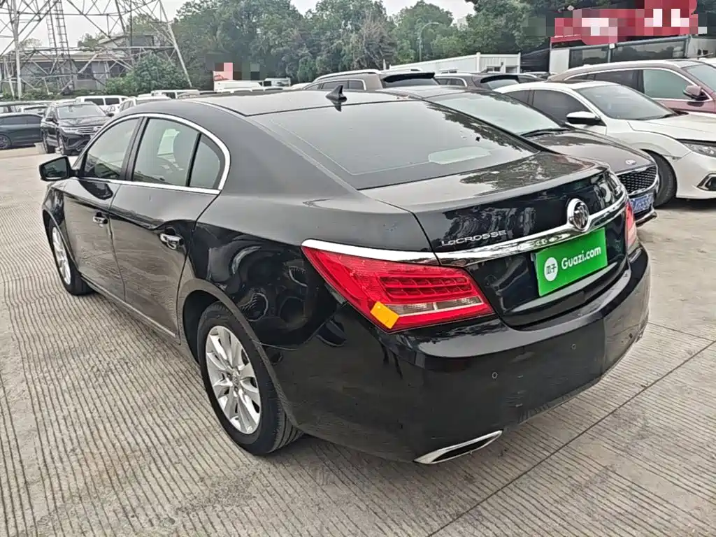 Buick LaCrosse — миниатюра 5