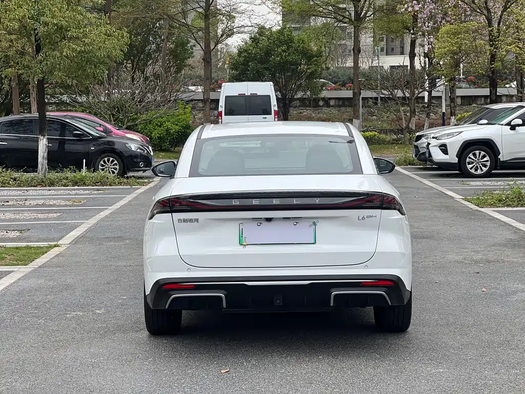 GEELY GALAXY GALAXY L6