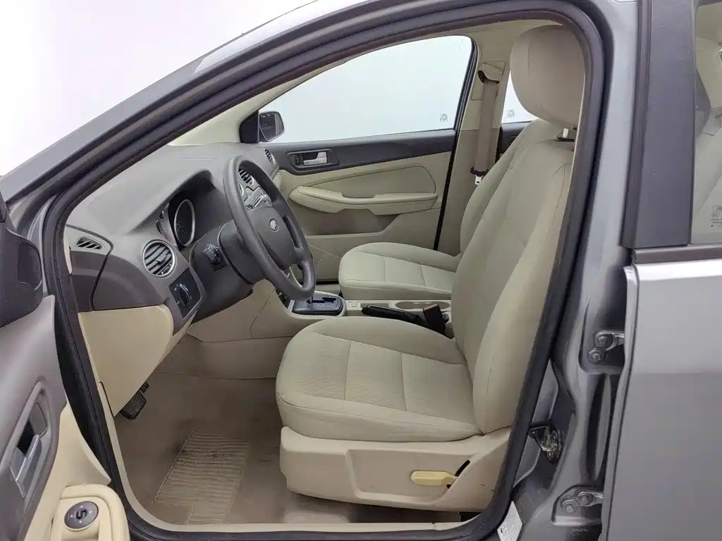 Ford Focus — миниатюра 10