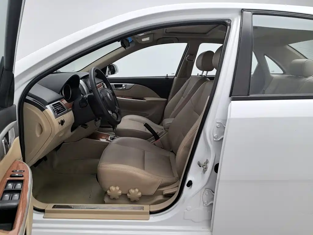 Buick Excelle — миниатюра 10