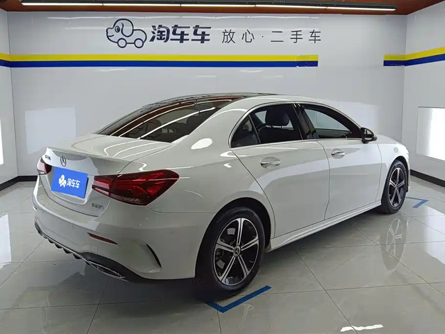 MERCEDES-BENZ A CLASS