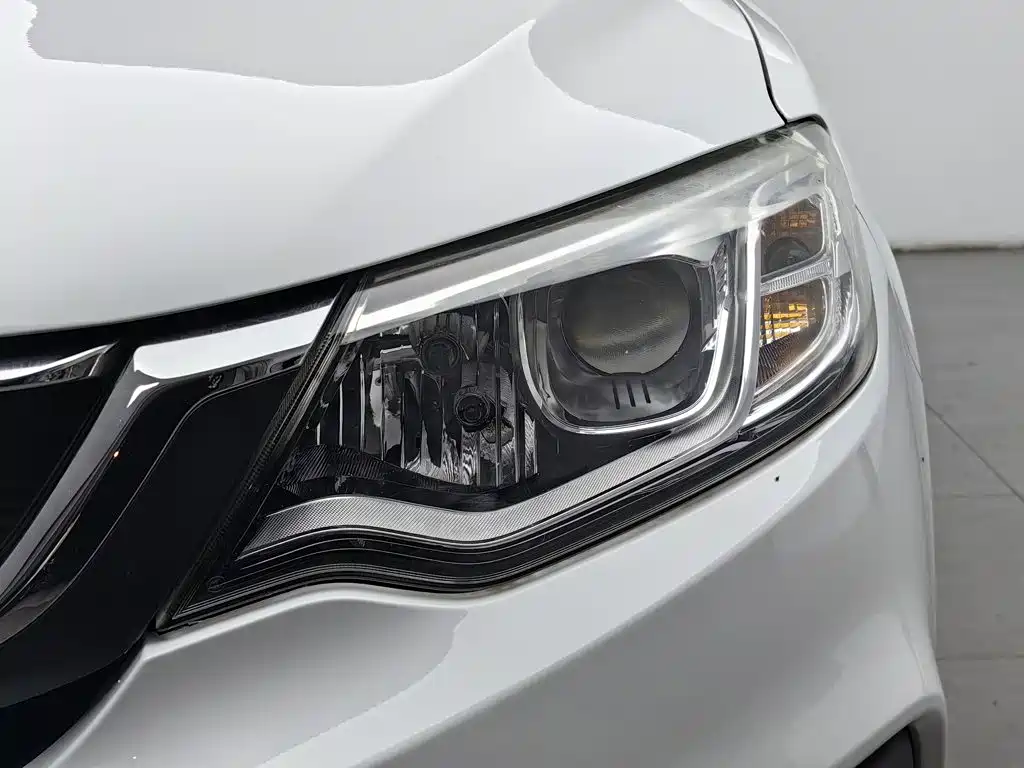 Geely Vision — миниатюра 7