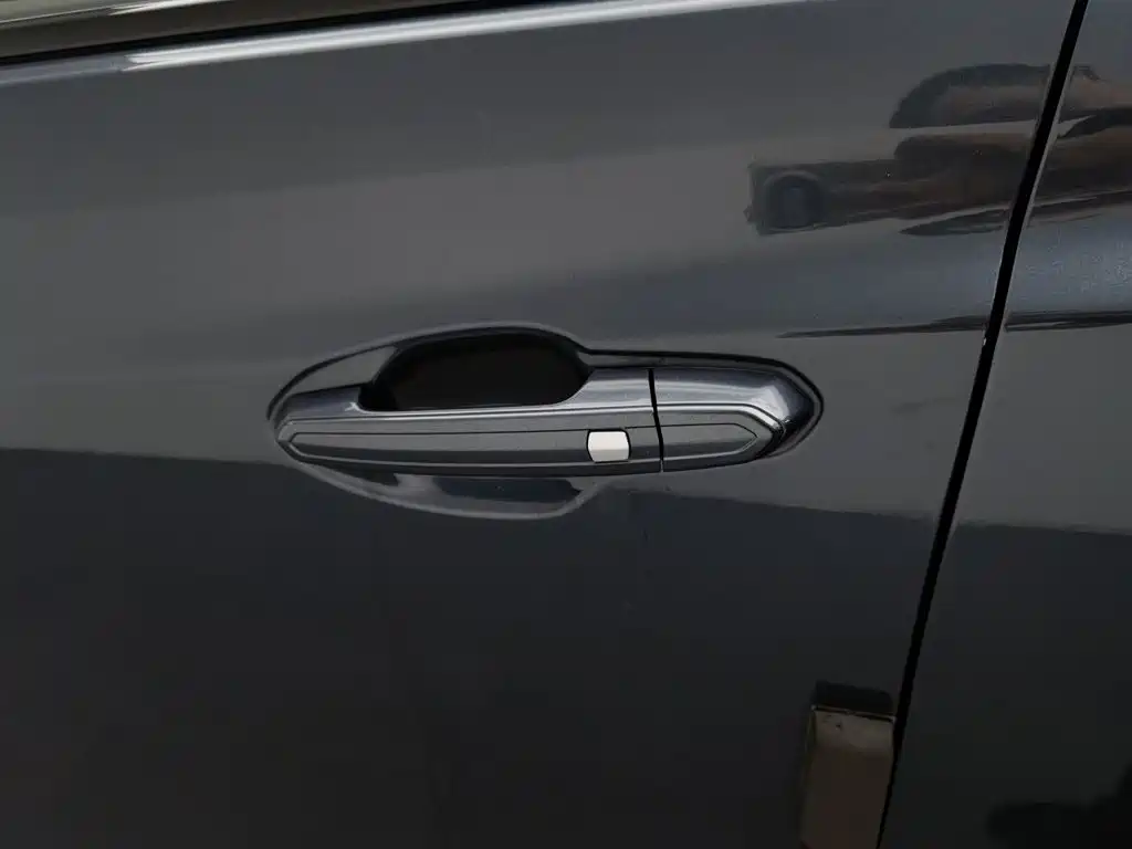 Cadillac XT5 — миниатюра 18