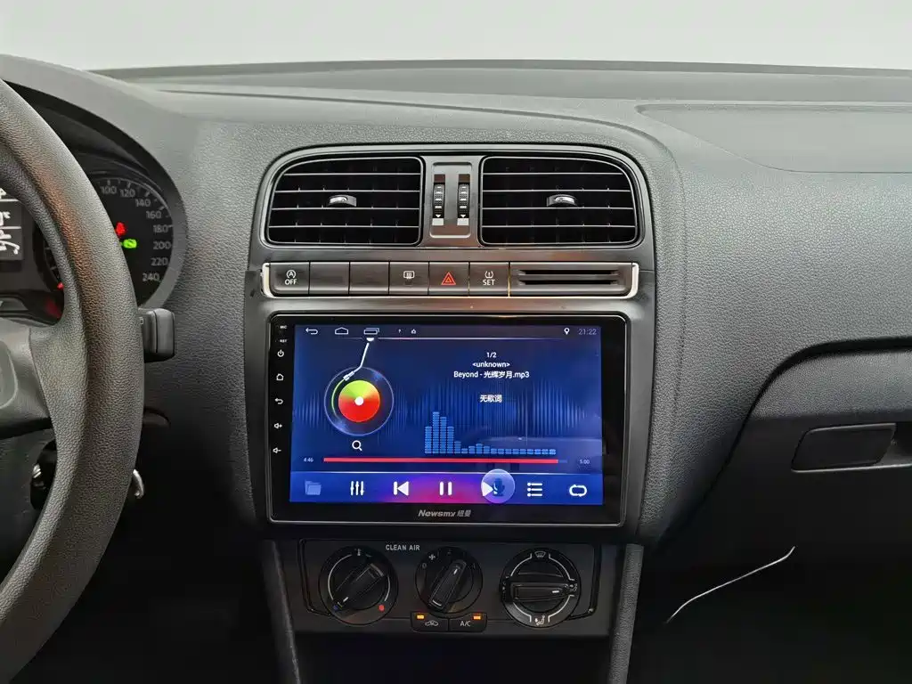 Volkswagen Polo — миниатюра 12