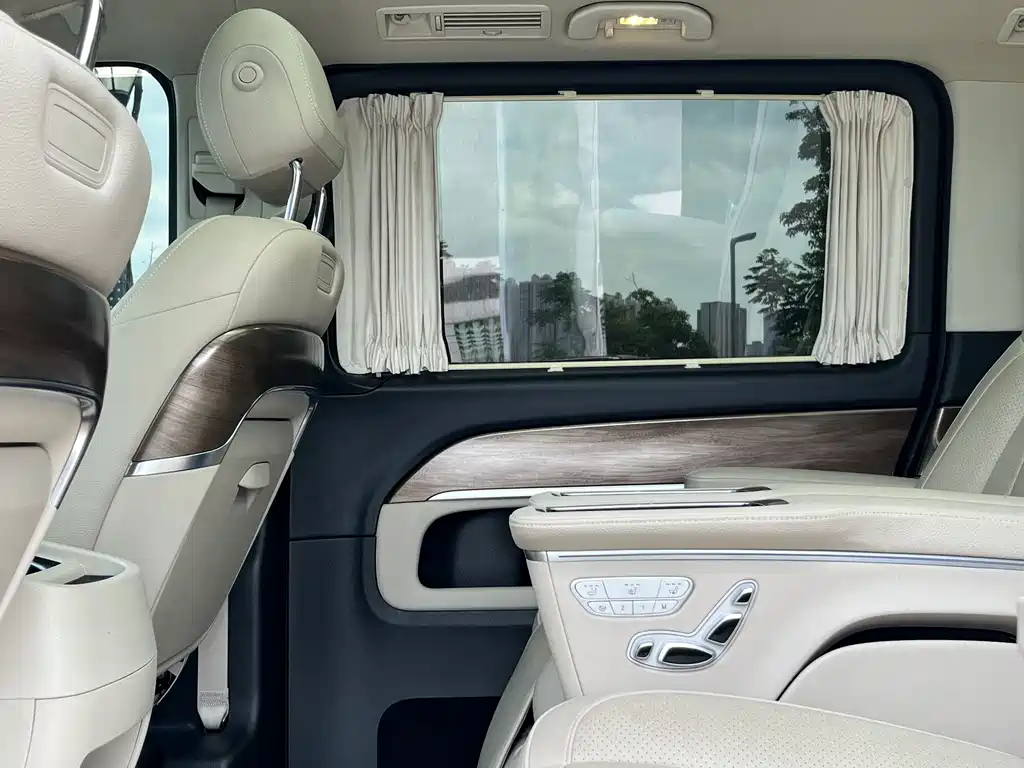 Mercedes-Benz V-Class V 2021 V 260 L Luxury