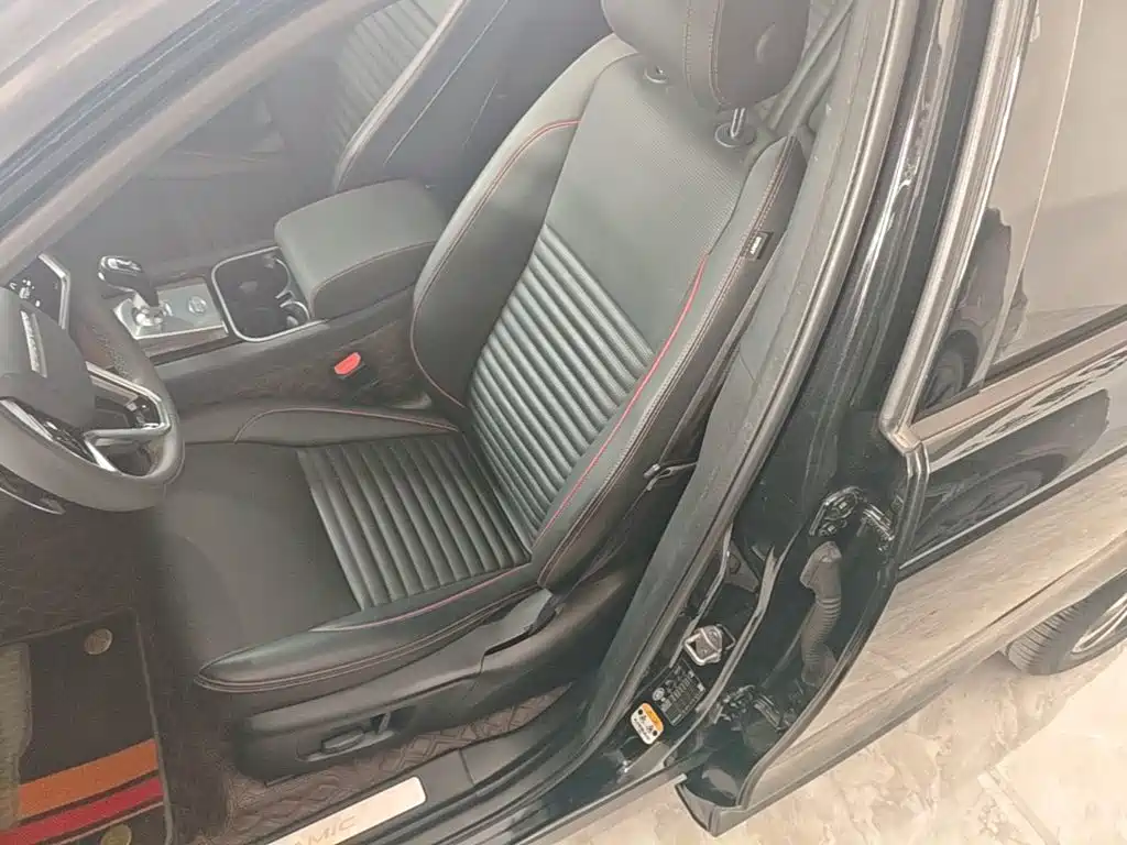 Land Rover Discovery Sport — миниатюра 11