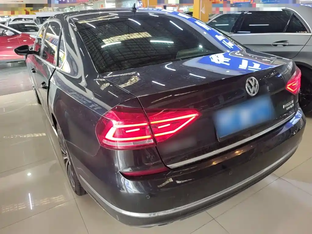 Volkswagen Passat 2016 330TSI DSG