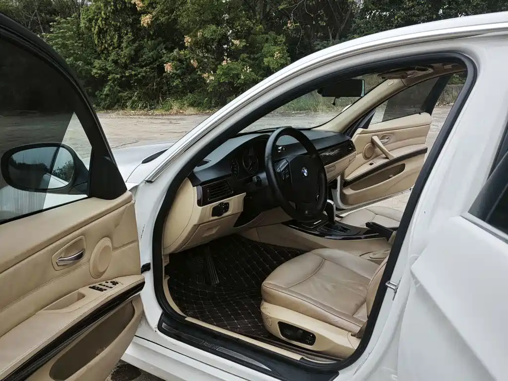 BMW 3 Series — миниатюра 11