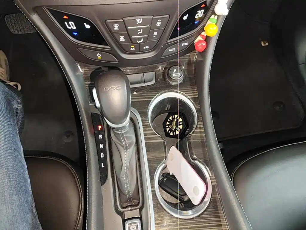 Buick Envision Plus — миниатюра 10