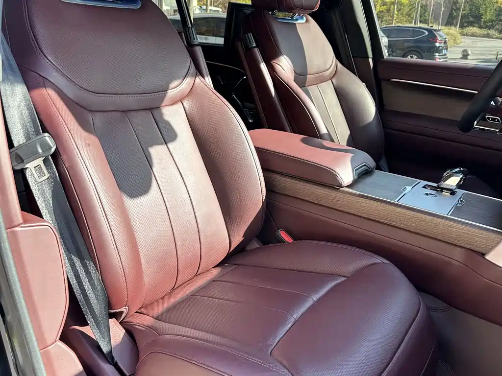 Land Rover Range Rover — миниатюра 10