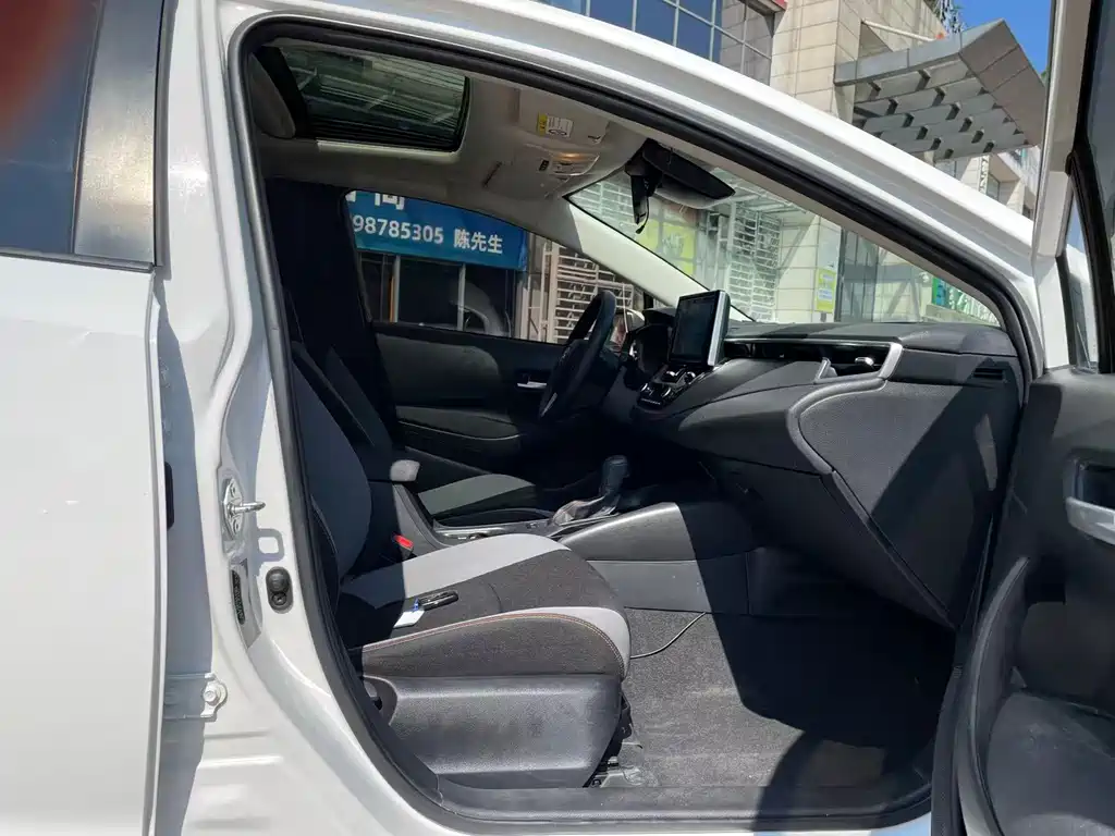 Toyota Corolla — миниатюра 11