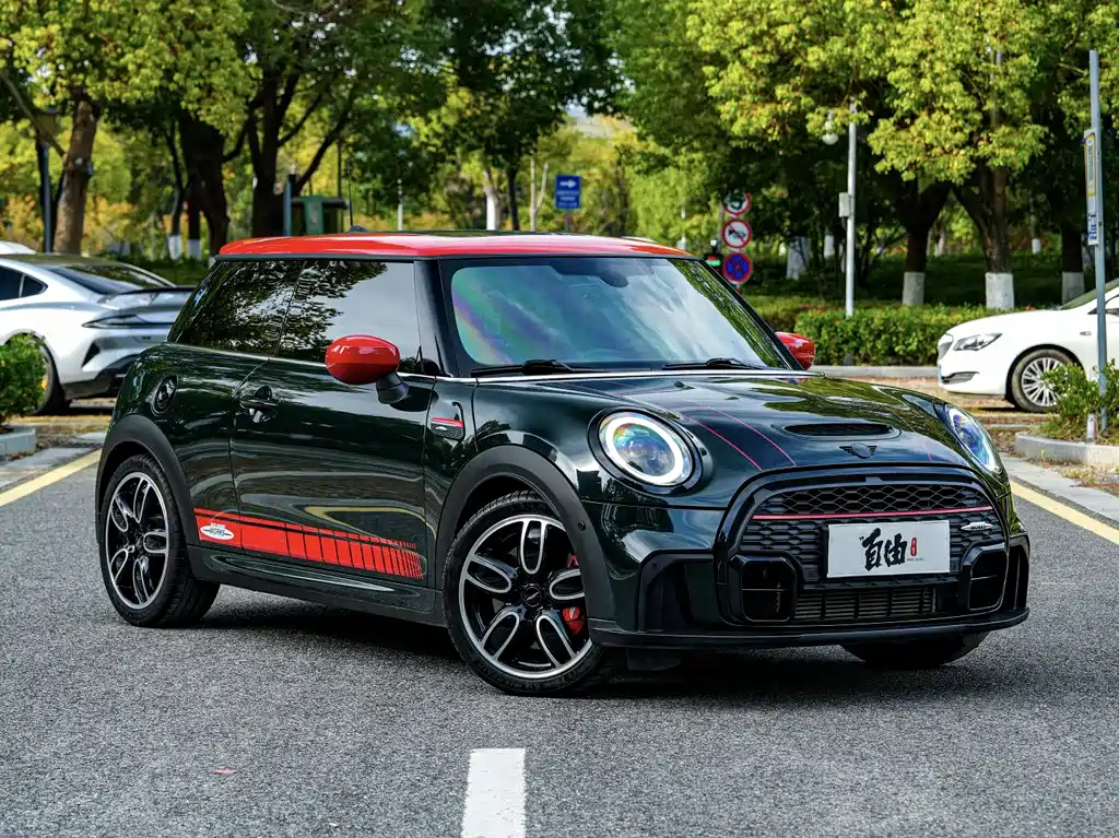 MINI JCW