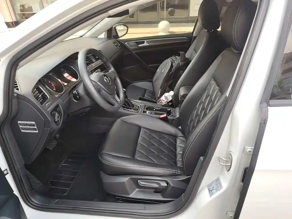 Volkswagen Golf — миниатюра 15