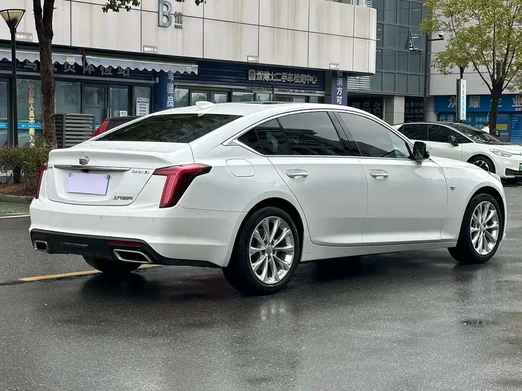 CADILLAC CT5