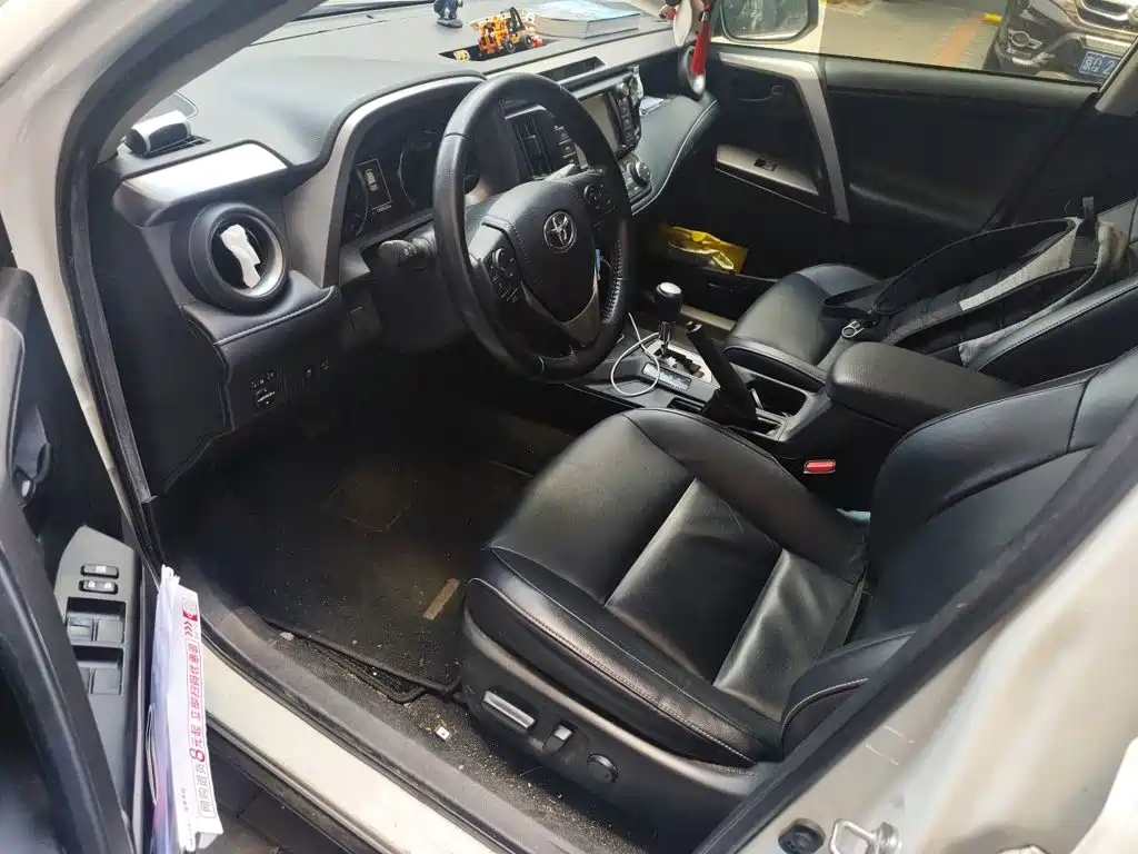 Toyota RAV4 2018 2.5L AT Elite i