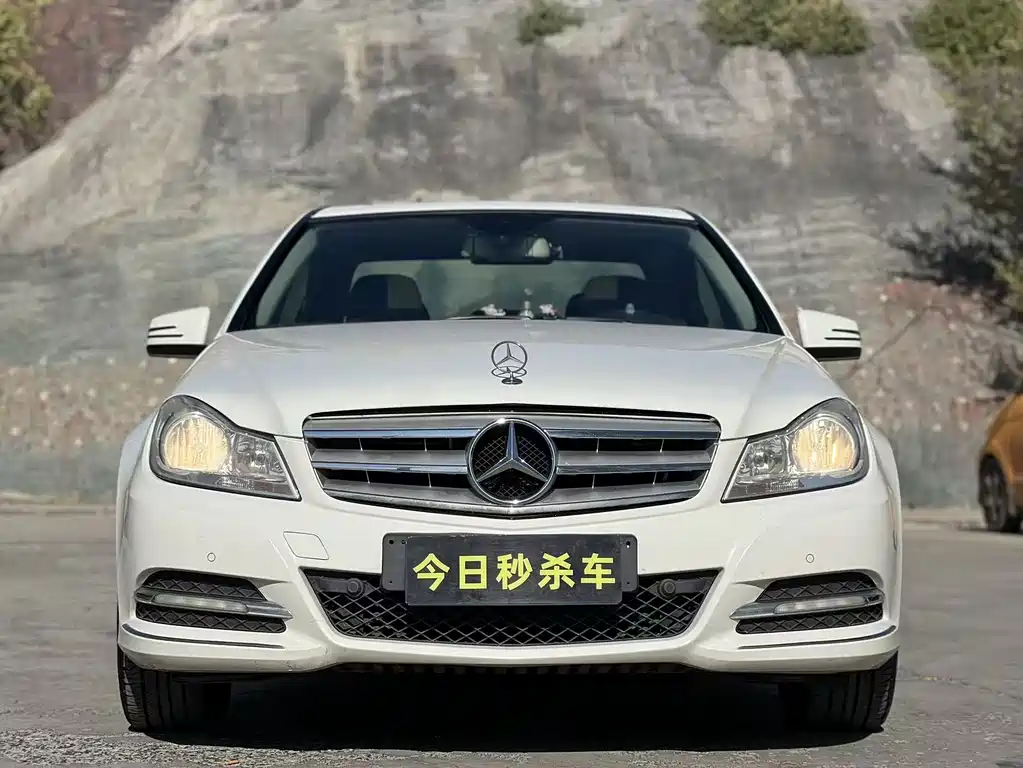 Mercedes-Benz C-Class — миниатюра 2