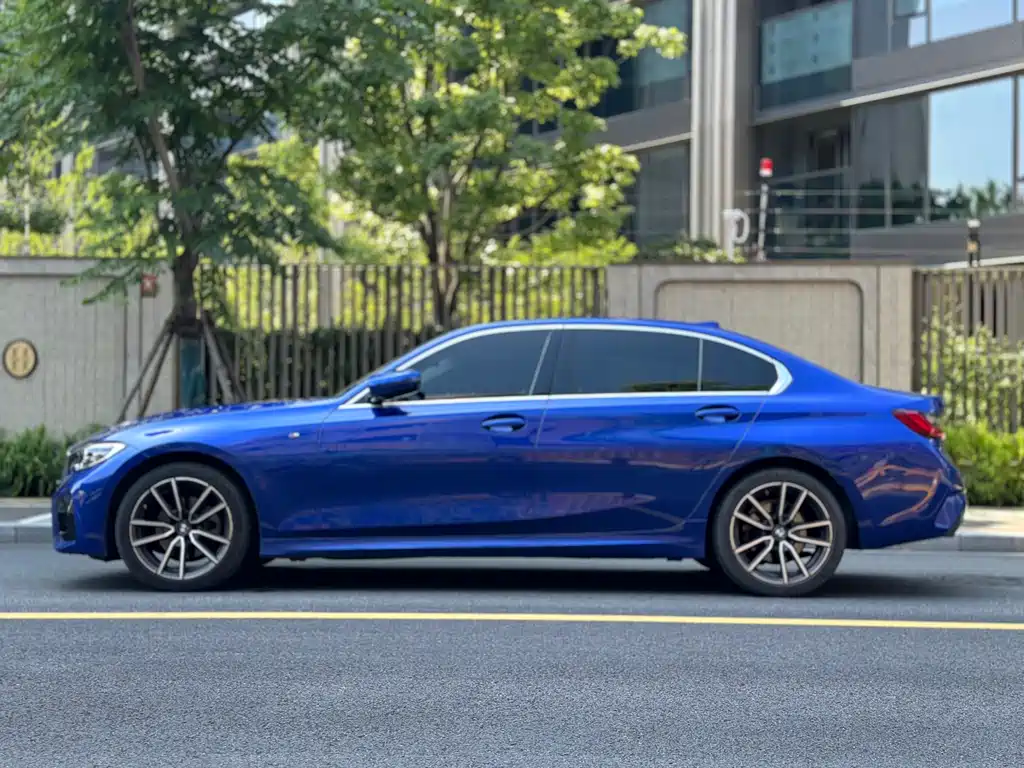 BMW 3 Series 3 2022 325Li M Sport