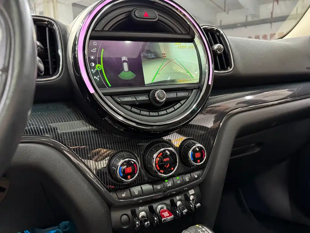 MINI Mini Countryman — миниатюра 9