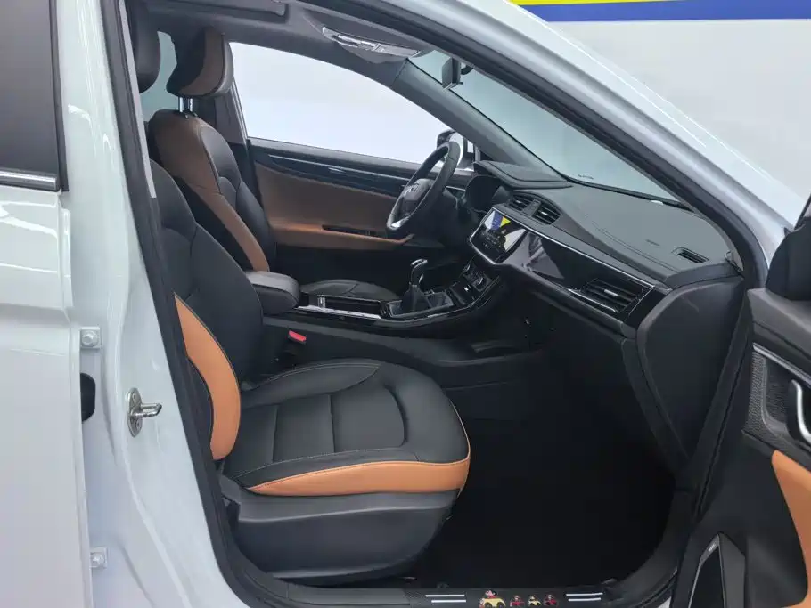 Geely Emgrand GL — миниатюра 8