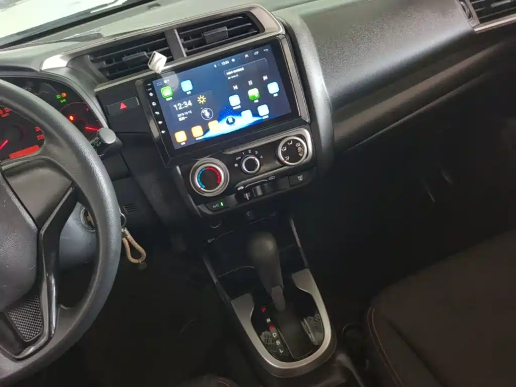 Honda Fit — миниатюра 13