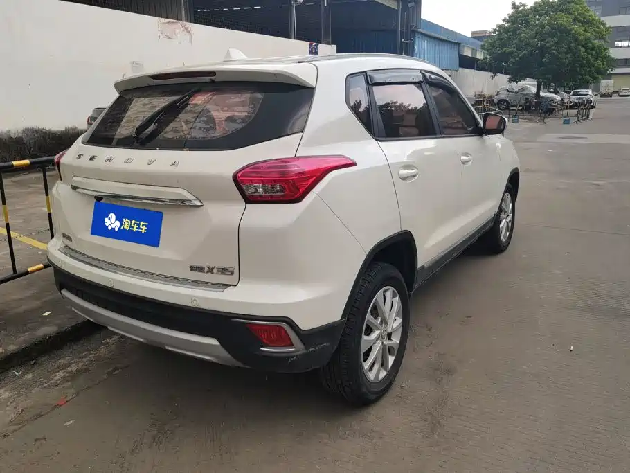 BAIC Senova X35 — миниатюра 3