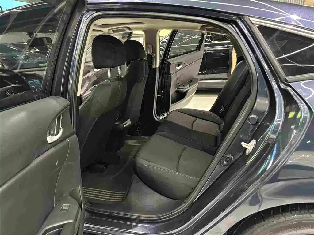 Honda Civic — миниатюра 6