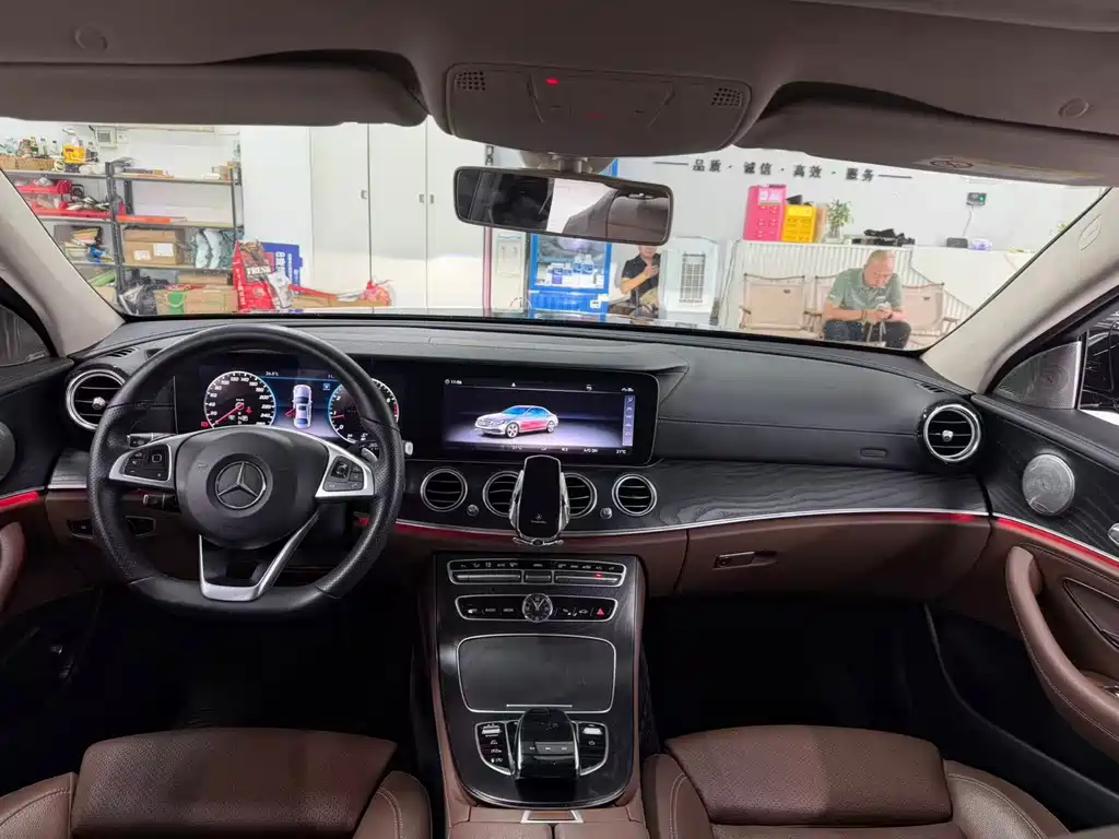 Mercedes-Benz E-Class E 2018 E 200 L Sport