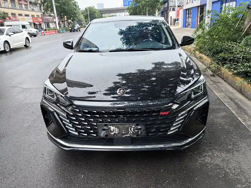 Dongfeng Aeolus Yixuan Max MAX 2021 1.5T