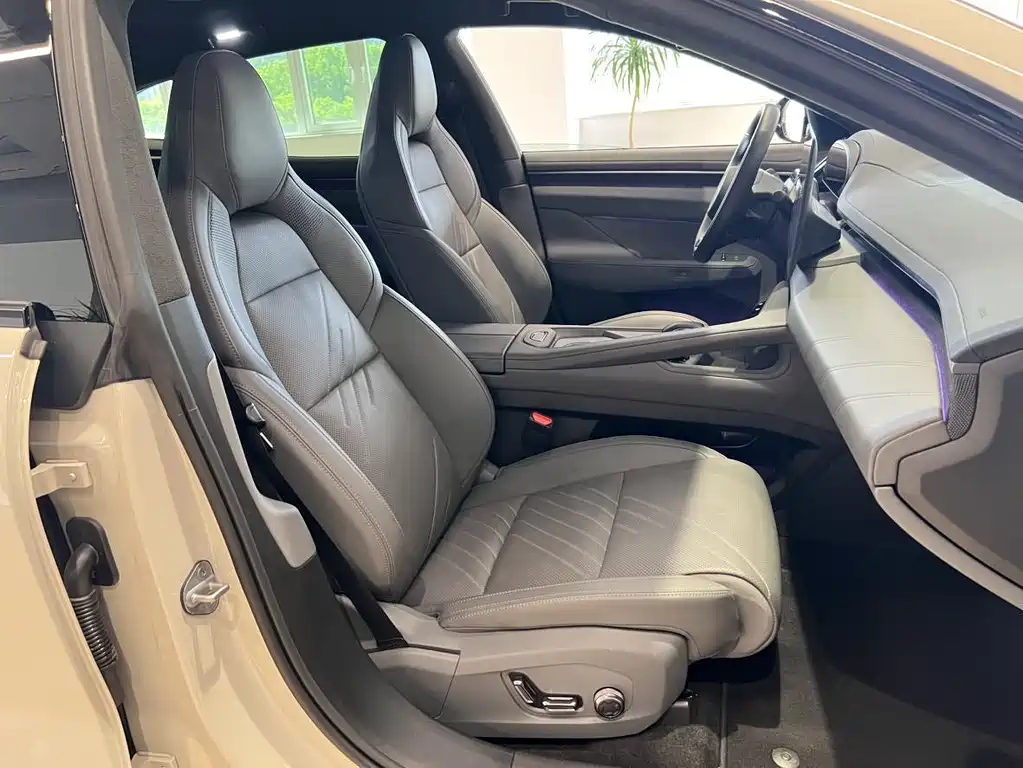 ZEEKR EXTREME KRYPTON 001