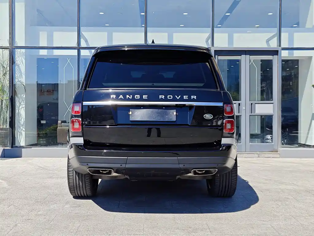 Land Rover Range Rover 2022 3.0 L6 360PS