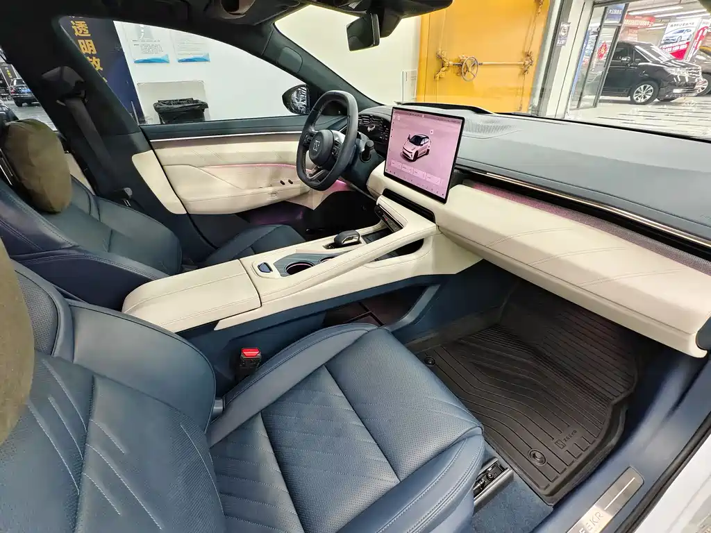 ZEEKR EXTREME KRYPTON 001