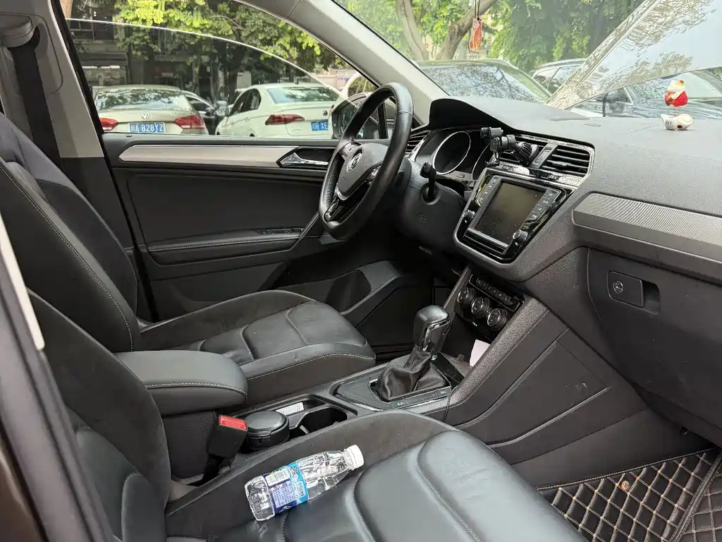 Volkswagen Tiguan L — миниатюра 6
